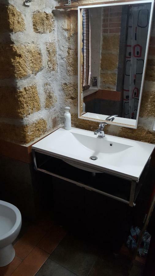 Brick Apartment Palermo Bagian luar foto